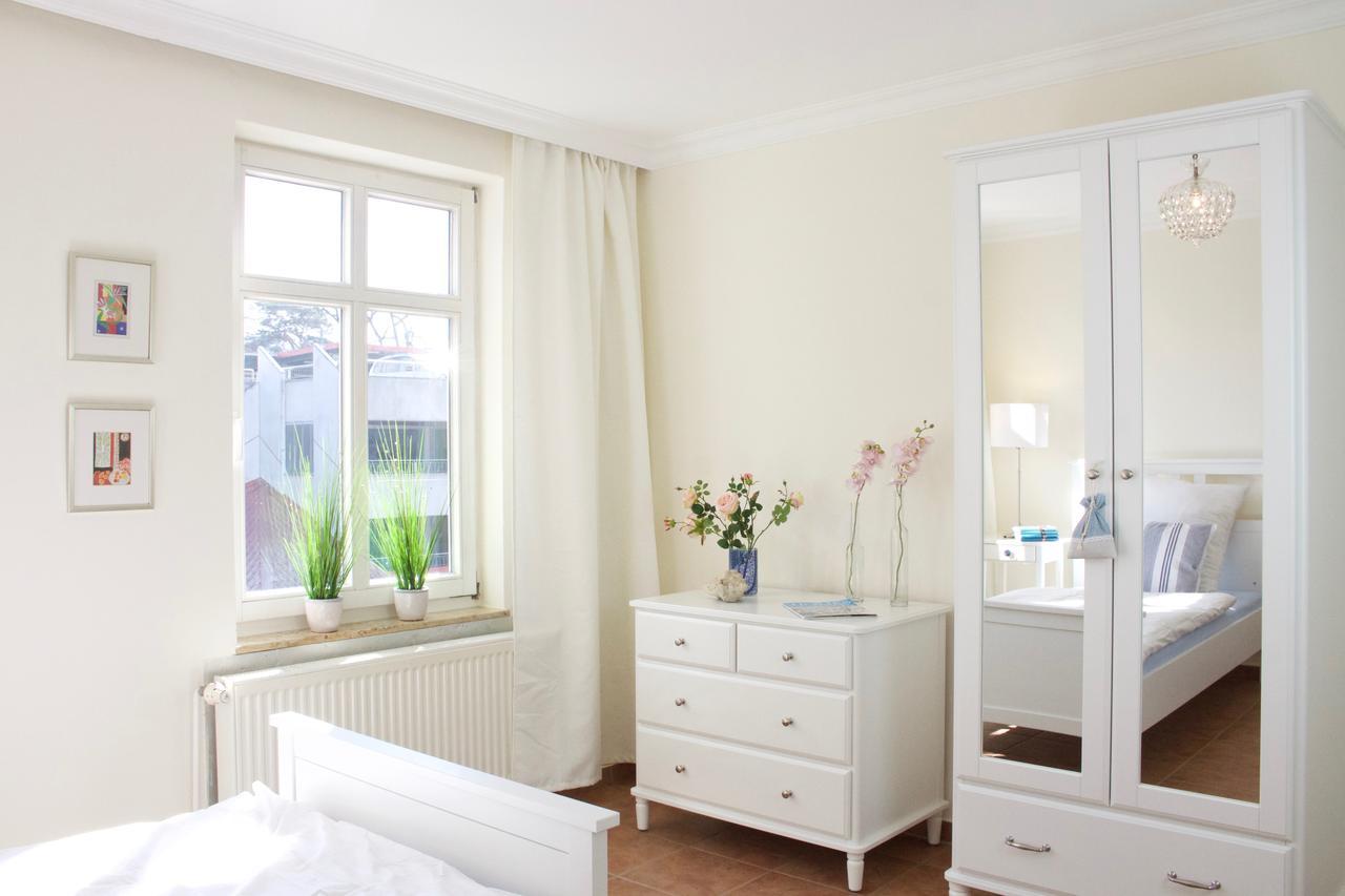 Strandnahe Fewo Mit 3 Schlafzimmern Und Balkon, Villa Vergissmeinnicht 02, 宾茨 外观 照片